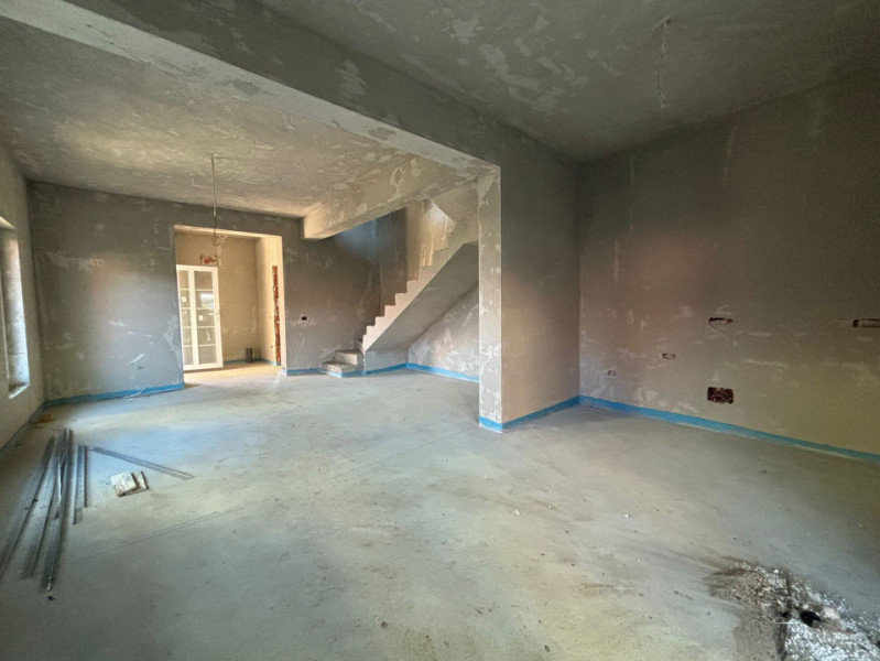 Duplex 4 camere, 95 mp, la asfalt, toate utilitatile - Giroc