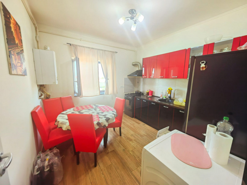 Apartament 2 nivele , 110 mp utili,  2 locuri parcare, bloc nou, Giroc 