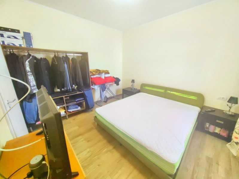 Apartament 2 nivele , 110 mp utili,  2 locuri parcare, bloc nou, Giroc 