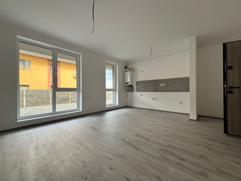 Apartament 2 camere, 47 mp, la Parter, situat la asfalt, in Giroc