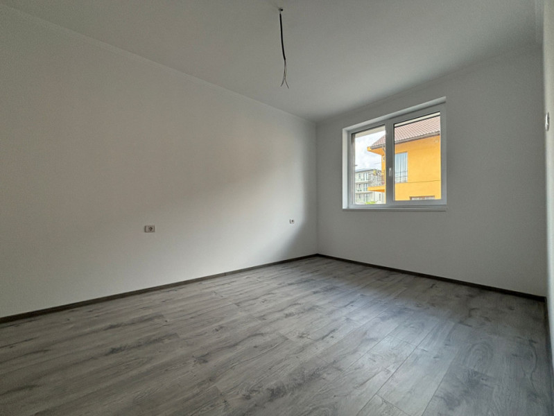 Apartament 2 camere, 47 mp, la Parter, situat la asfalt, in Giroc