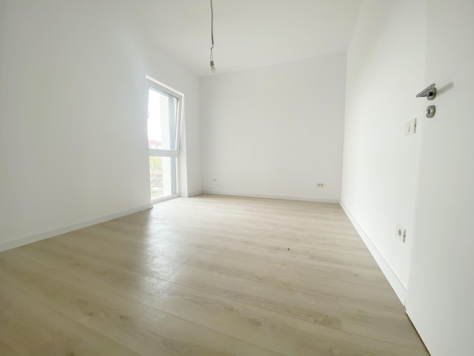 Apartament decomandat cu 2 camere, 52mp utili, etaj 1/3, zona Mehala Comision 0%