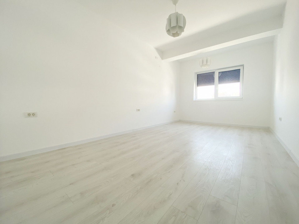 Apartament 3 camere, decomandat, 70mp utili, etaj 1/2, Dumbravita