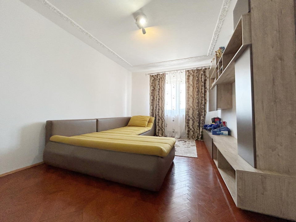 Apartament 3 camere, decomandat 65mp, zona Soarelui 