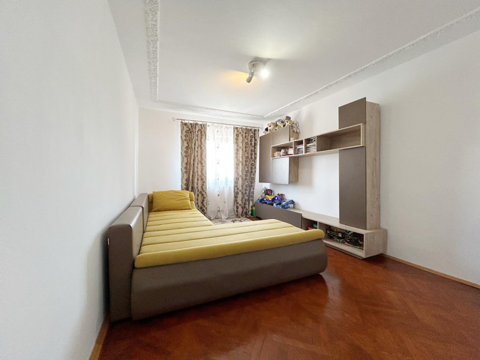 Apartament 3 camere, decomandat 65mp, zona Soarelui 