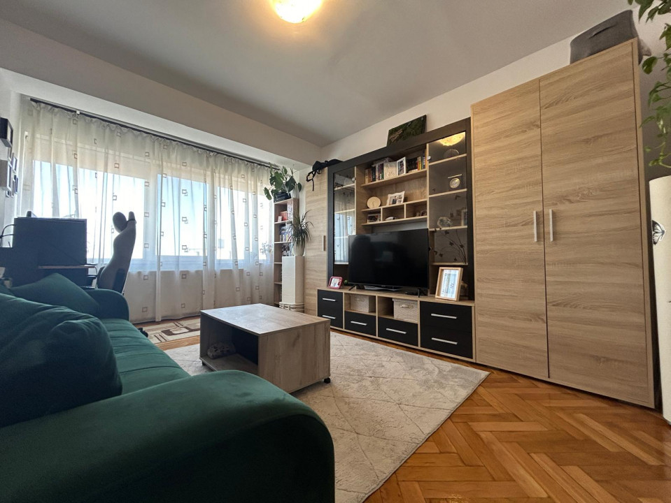 Apartament 2 camere, decomandat 50mp, etaj 8, zona Dambovita