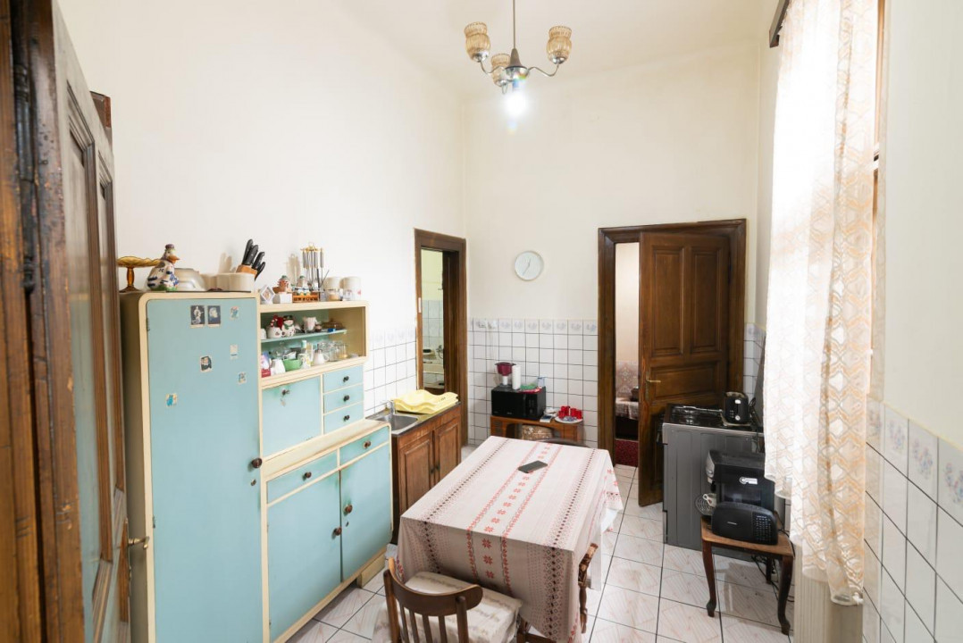 Apartament 5 camere, 110mp utili cu parter inalt -Piata Maria