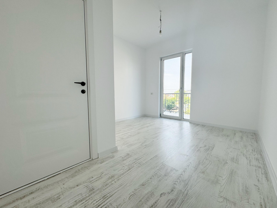 Apartament 3 camere, decomandat, 68mp utili, etaj 1/4 -Dumbravita