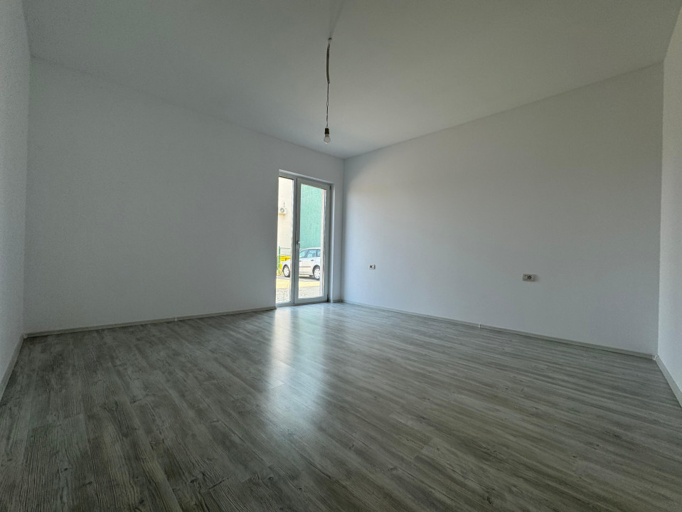 Apartament 4 camere, decomandat, 140mp utili, etaj P/4 -Dumbravita