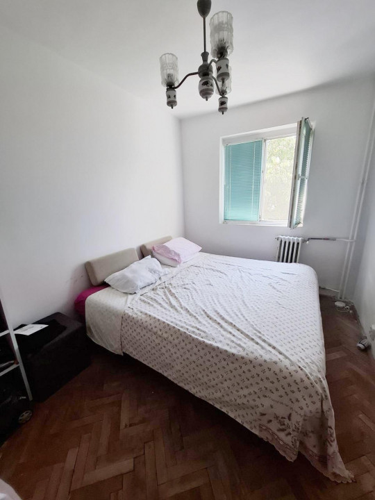 Apartament 4 camere, semidecomandat, 62 mp utili, etaj 3/4 -Cetatii