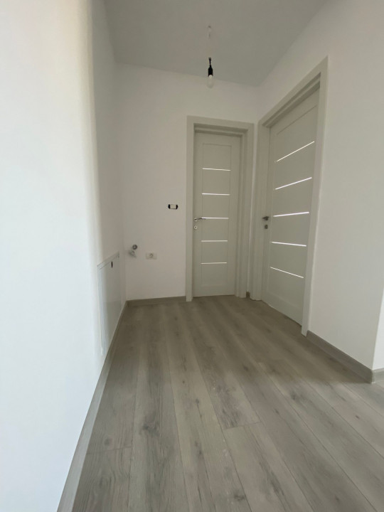 Apartament 3 camere, decomandat, 63 mp utili, etaj 2/3 -Torontalului