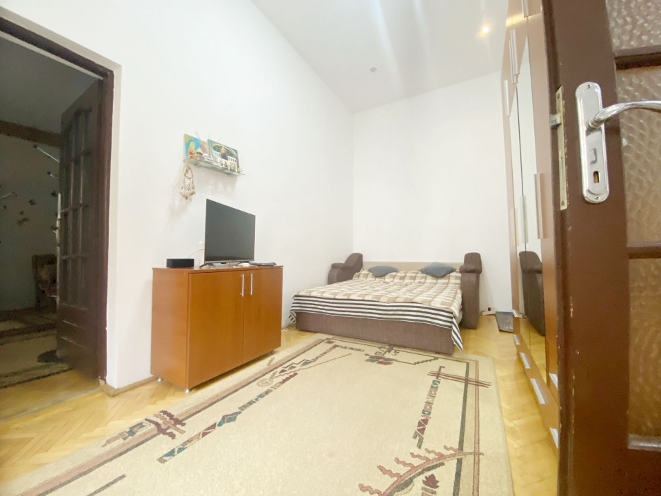 Apartament 2 camere semidecomandat, 51 mp utili, etaj 1/2, zona Iosefin