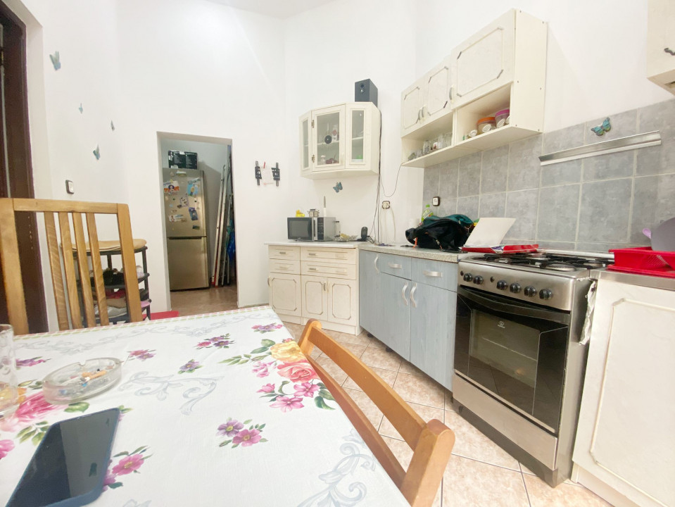 Apartament 2 camere semidecomandat, 51 mp utili, etaj 1/2, zona Iosefin