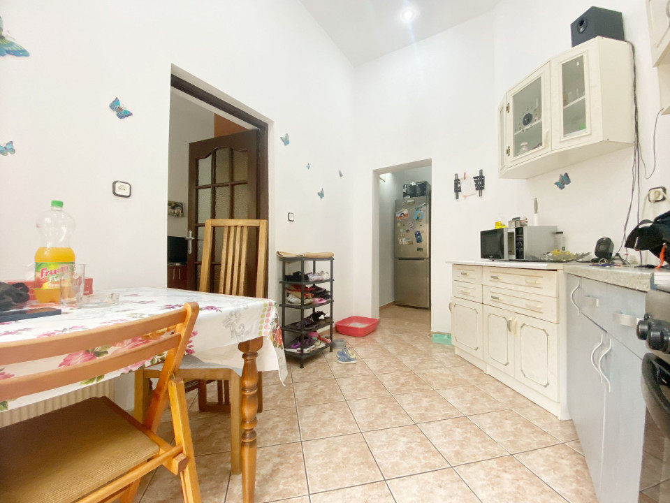 Apartament 2 camere semidecomandat, 51 mp utili, etaj 1/2, zona Iosefin