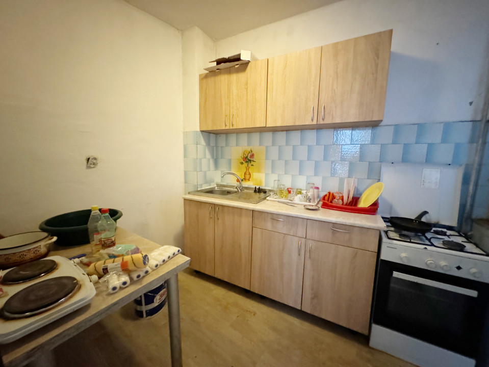 Apartament 3 camere decomandat,72mp utili,balcon 8mp -Sagului