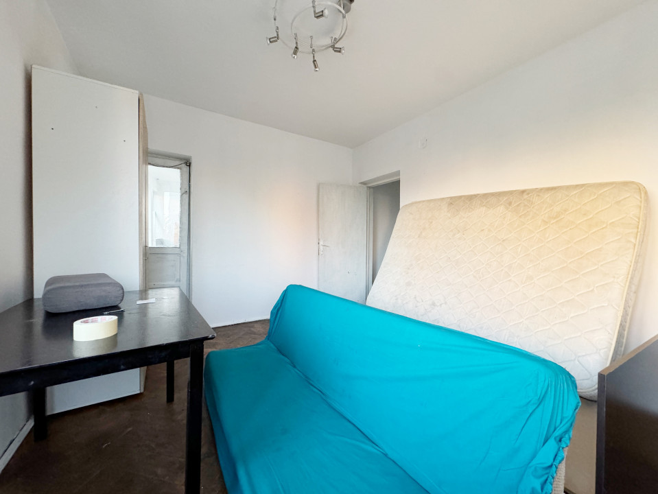 Apartament 3 camere decomandat,72mp utili,balcon 8mp -Sagului