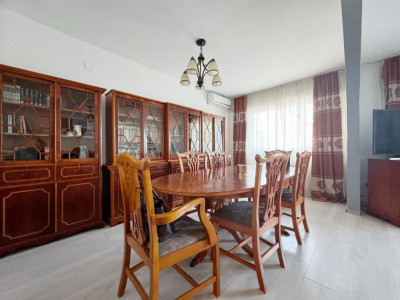 Apartament 5 camere decomandat, 92mp utili + balcon etaj 3/4 -Lipovei.