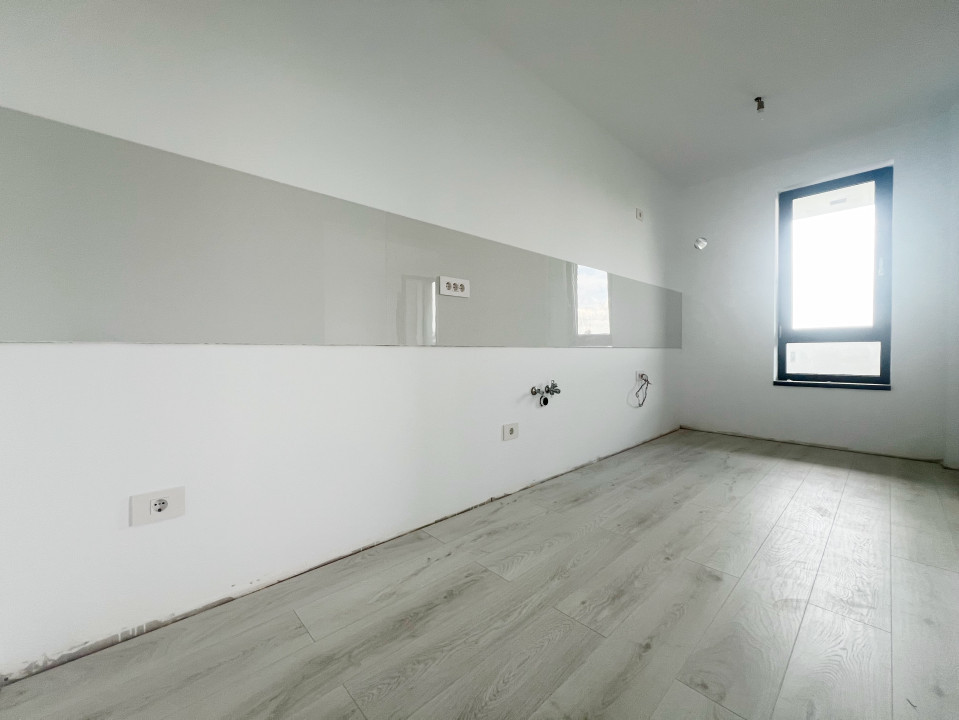 Apartament 3 camere, decomandat, 80mp, terasa 61mp, etajul 6, Timisoara/Aradului