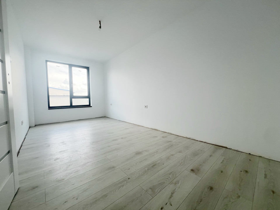 Apartament 3 camere, decomandat, 80mp, terasa 61mp, etajul 6, Timisoara/Aradului