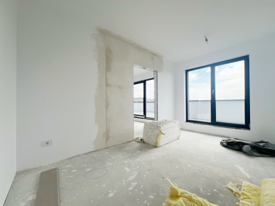 Penthouse 3 camere, decomandat, 100mp, terasa 93mp, etajul 9, Timisoara/Aradului