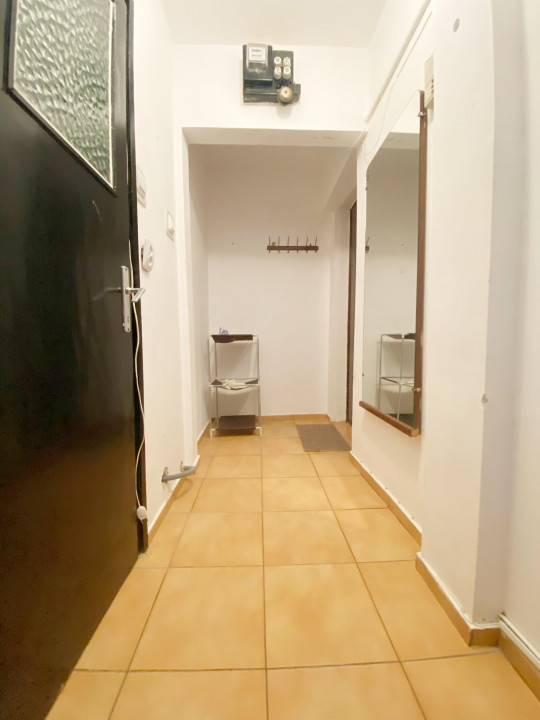 Apartament 2 camere, etaj 2/4, 33 mp utili, piata Doina-Perfect pentru investi