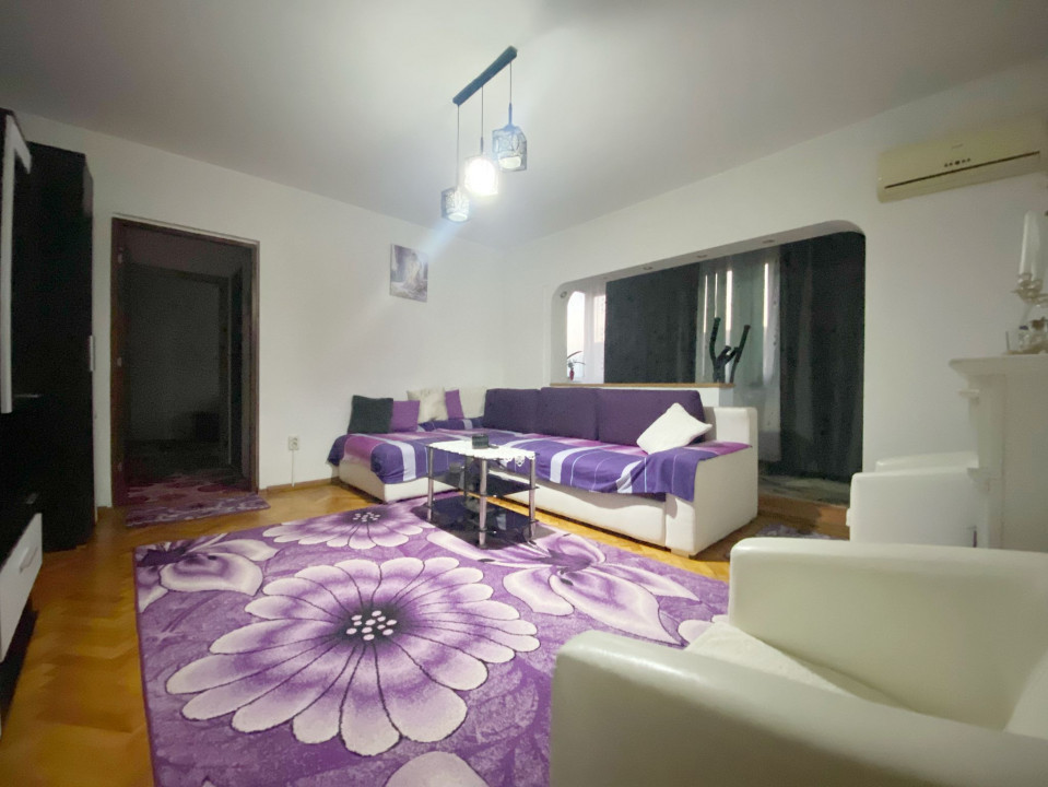 Apartament semidecomandat cu 2 camere, 50 mp utili, etaj 4/4, zona Girocului