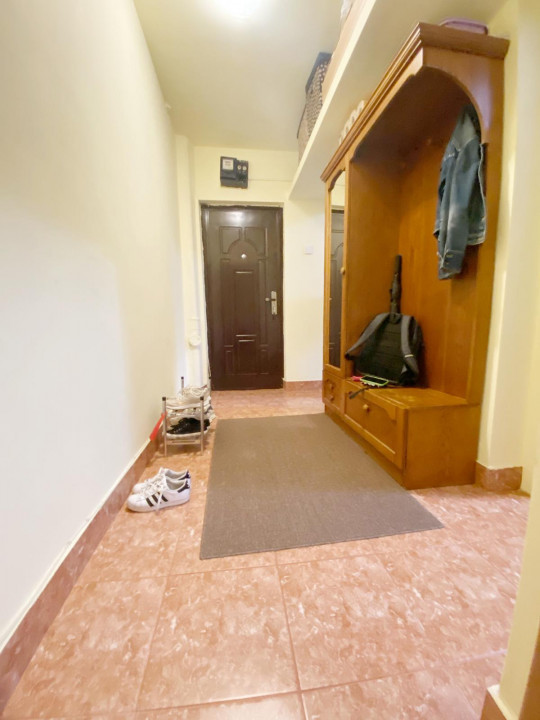 Apartament 2 camere, decomandat, 38 mp utili, etaj P/4, zona Spitalul Judetean