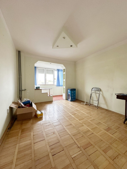 Apartament 3 camere semidecomandat,62mp utili, etaj 6/7 -Ultracentral