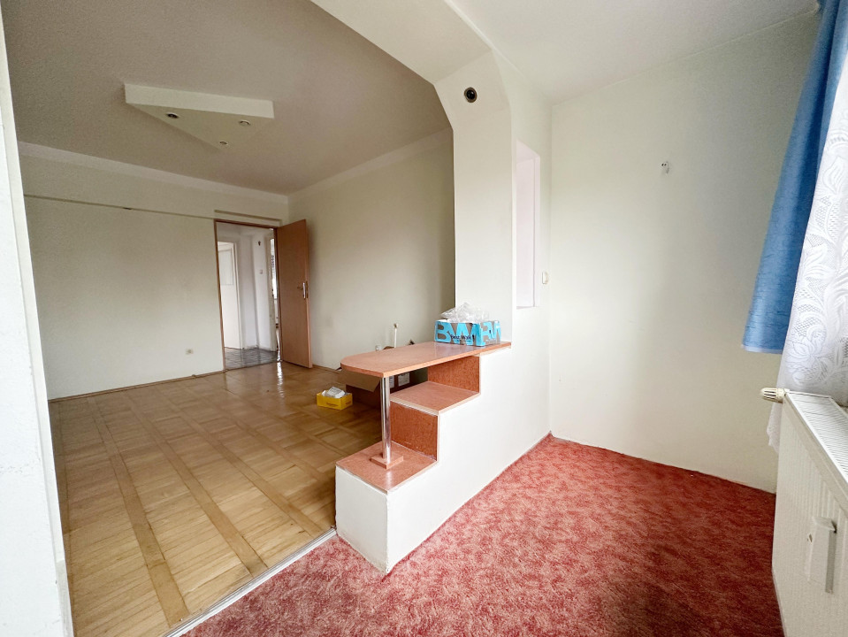 Apartament 3 camere semidecomandat,62mp utili, etaj 6/7 -Ultracentral