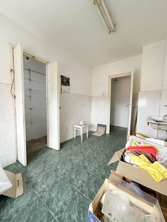 Apartament 3 camere semidecomandat,62mp utili, etaj 6/7 -Ultracentral