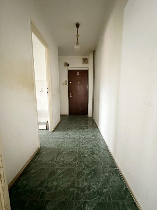 Apartament 3 camere semidecomandat,62mp utili, etaj 6/7 -Ultracentral