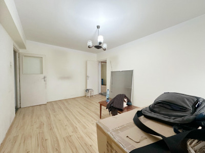 Apartament 3 camere semidecomandat,62mp utili, etaj 6/7 -Ultracentral