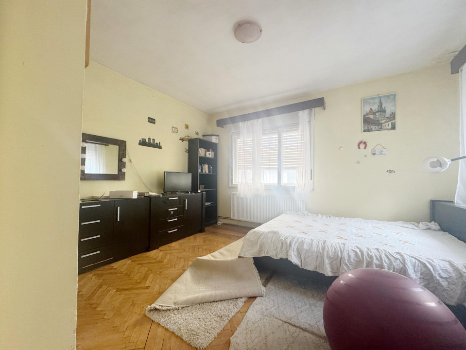 Duplex 4 camere, 200mp utili, P+E, în zona Soarelui 