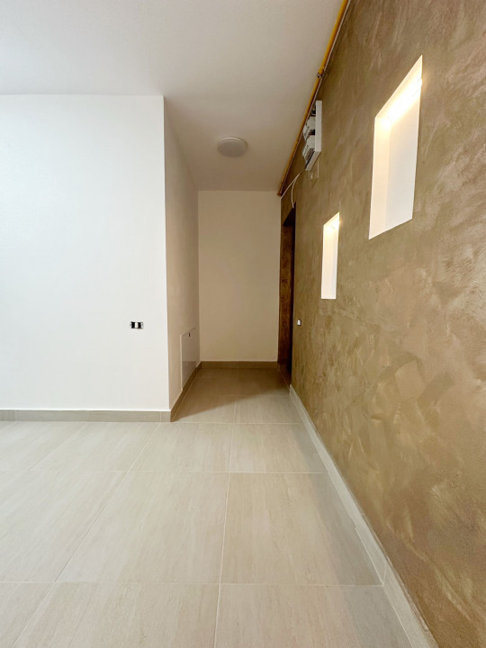 Apartament 2 camere, semidecomandat, 48 mp utili, etaj mansarda, zona Sagului