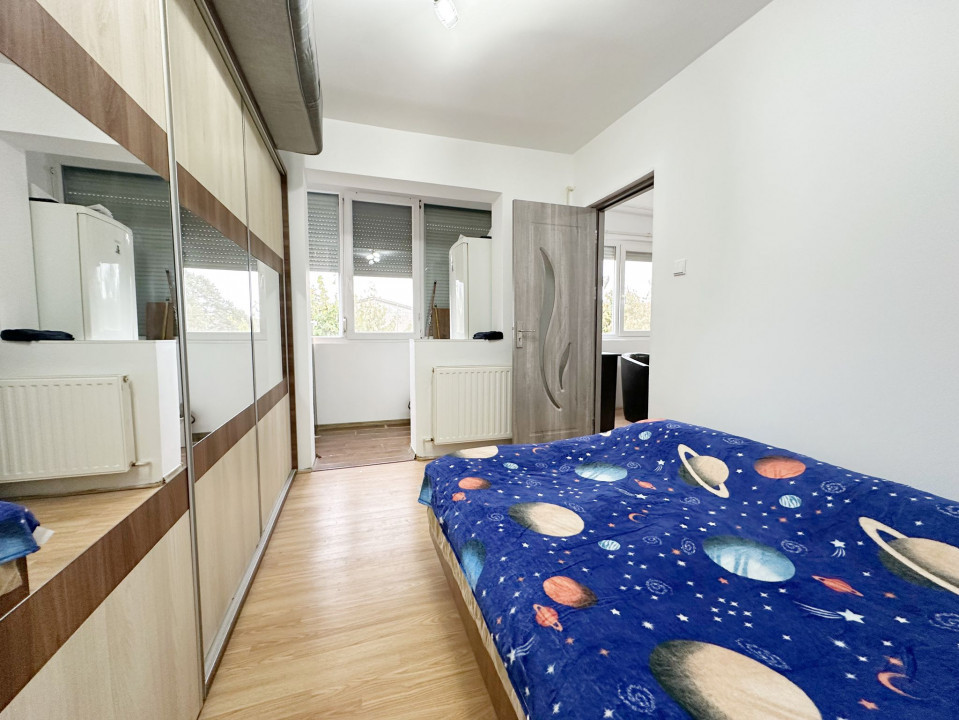 Apartament 2 camere, semidecomandat, 50 mp utili, etaj 4/4, zona Doina