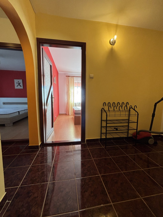 Apartament 3 camere, decomandat, 66mp, 2 balcoane-  zona Girocului 