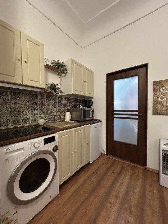 Apartament 1 camere 42 mp utili, etaj 1, Piata Unirii  PERFECT PENTRU INVESTIT 