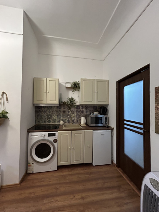 Apartament 1 camere 42 mp utili, etaj 1, Piata Unirii  PERFECT PENTRU INVESTIT 