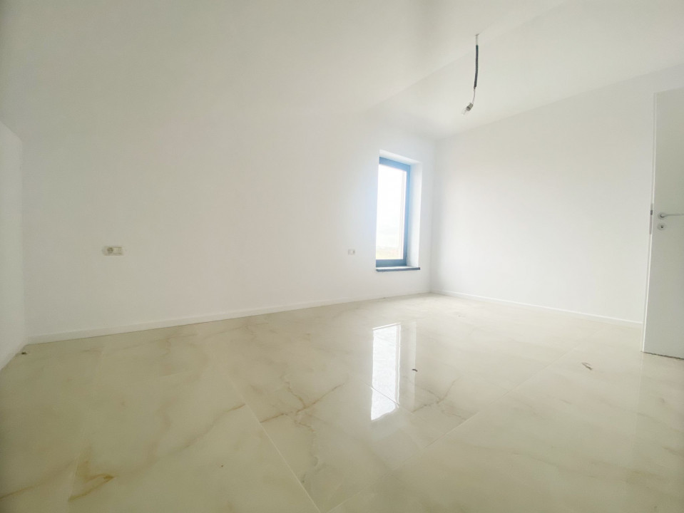 Apartament semidecomandat 2 camere, 56mp utili, etaj 3/3, zona Mosnita Noua