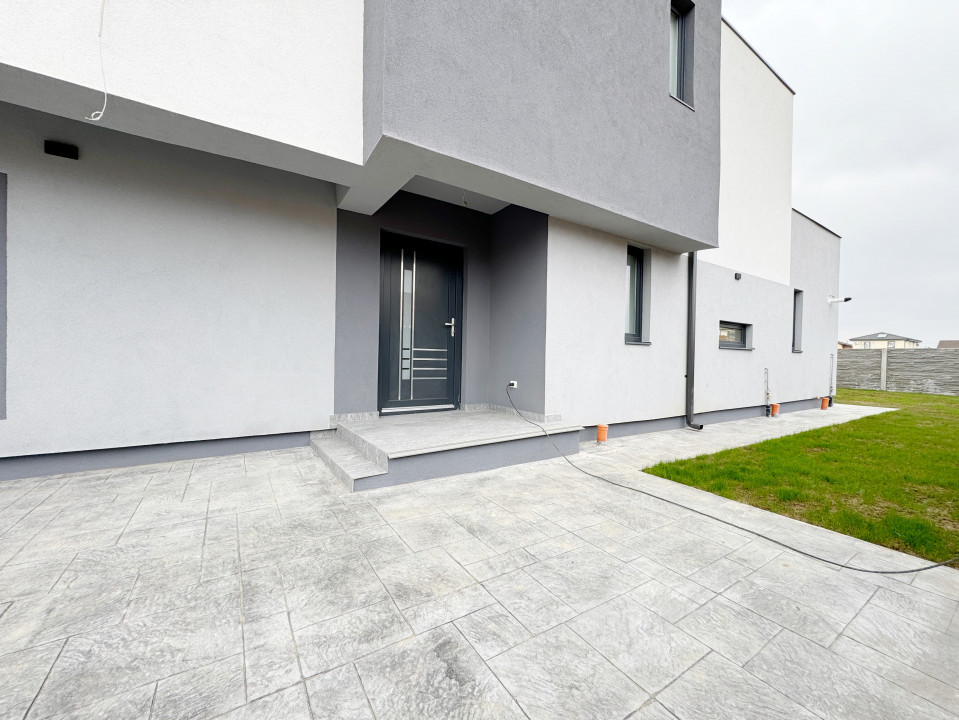 Duplex 4 camere,nivel P+1, 155mp utili+25mp terase,321mp teren-Chisoda