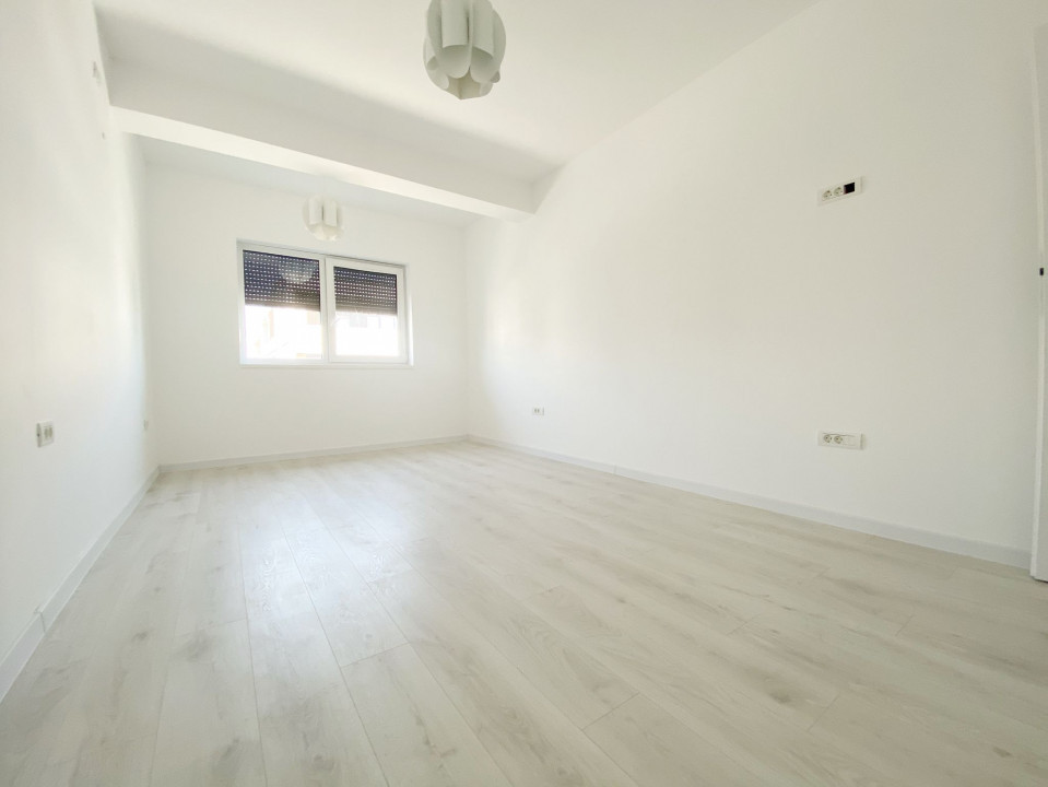 Apartament 3 camere, decomandat, 70mp utili, etaj 1/2, Dumbravita